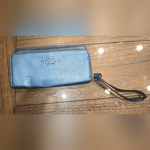 Coach Leather Double Zip Wallet/Wristlet - Picture 1 of 8